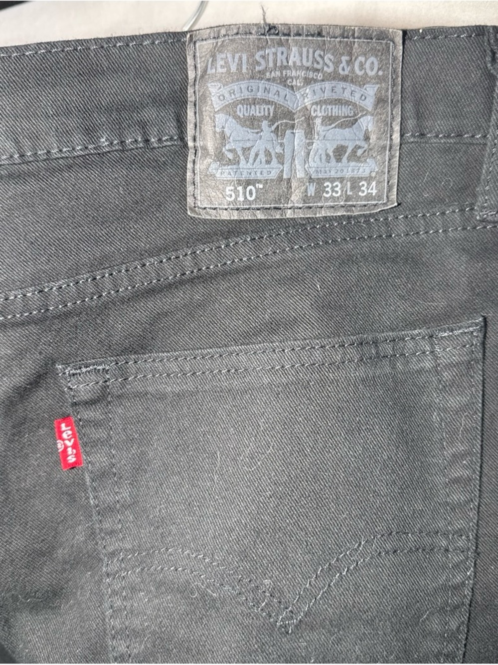 Levi's 510 Relaxed Fit Men's Jeans - Black with Red Tab